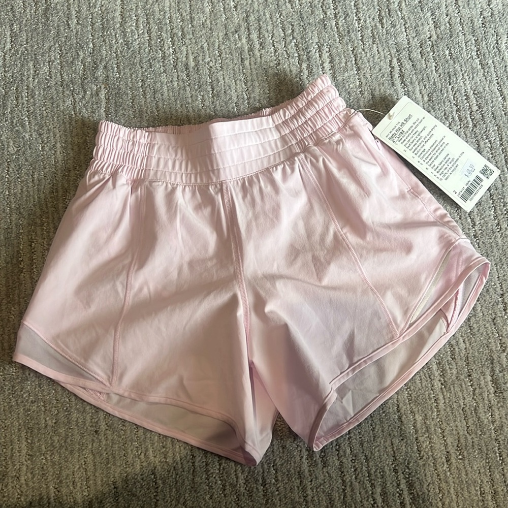NWT Lululemon 
Hotty Hot HR Shorts